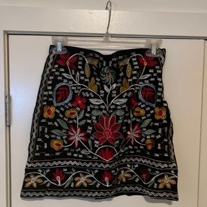 NWOT Francesca’s Embroidered Ponte Mini